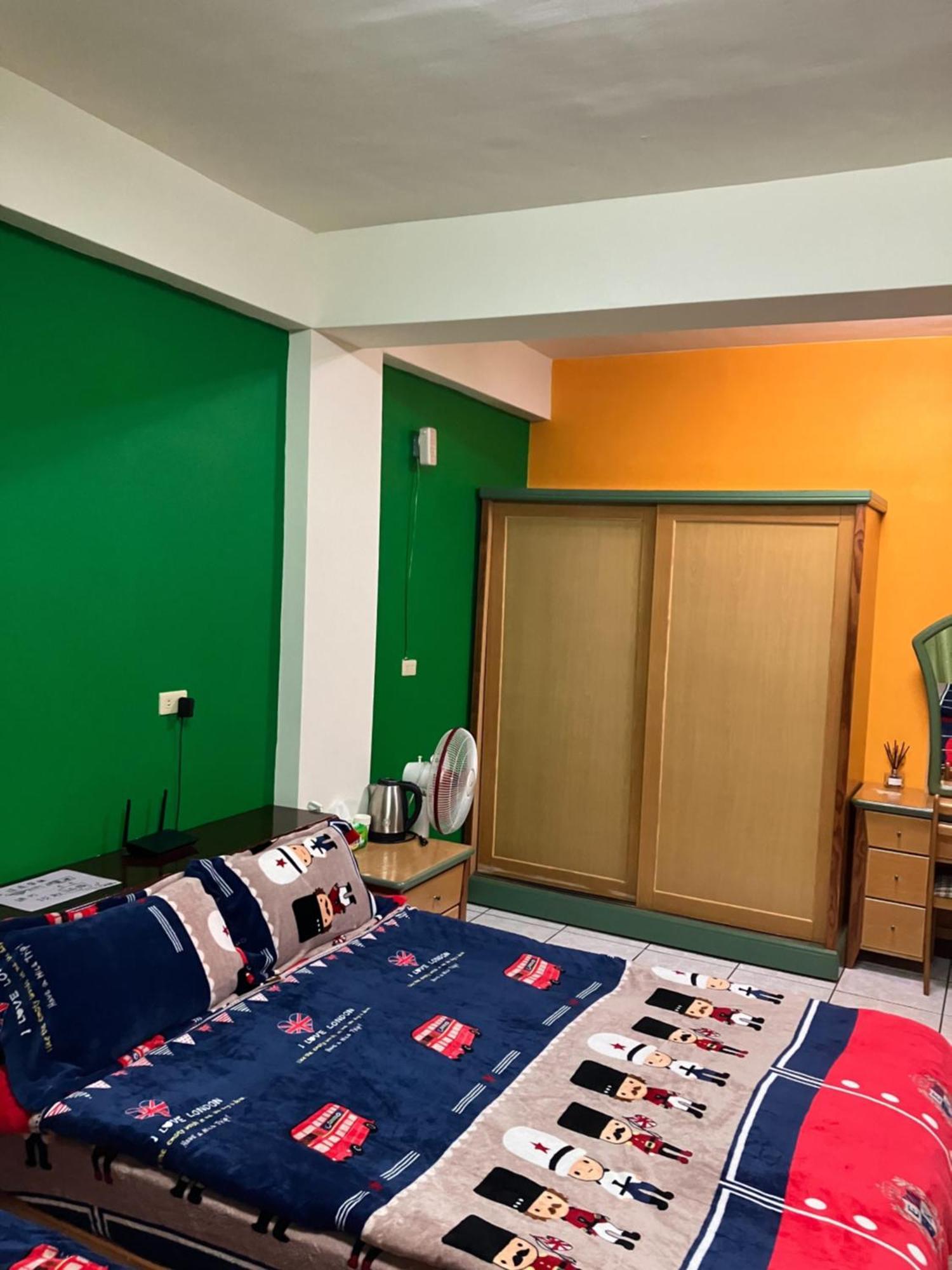 在路上 Apartment Луканг Екстериор снимка